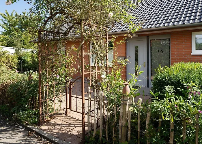 Instenweg 14 Sternhus * Rettin